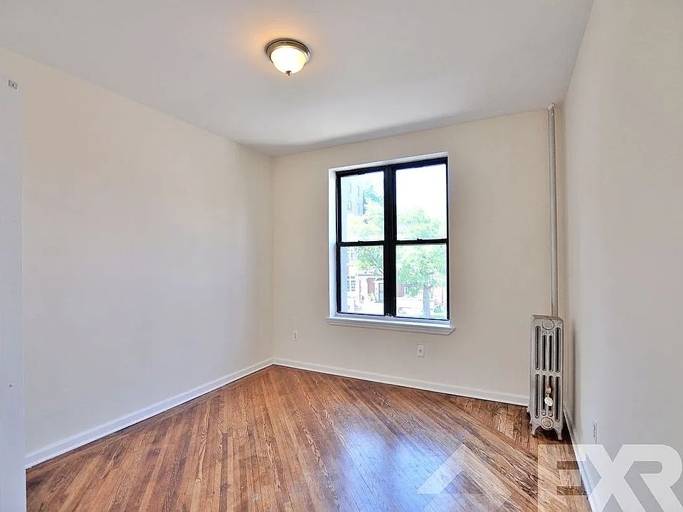 1st image of 260 Gates Ave APT 1D