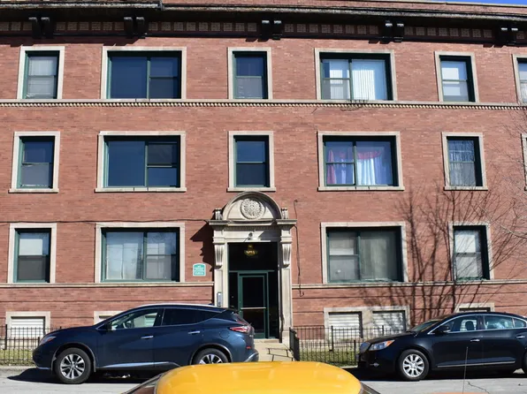 368 E 58th St #2, Chicago, IL 60637