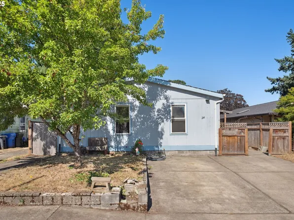 241 NW Wade St, Estacada, OR 97023