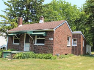 1127 S Dye Rd, Flint, MI 48532