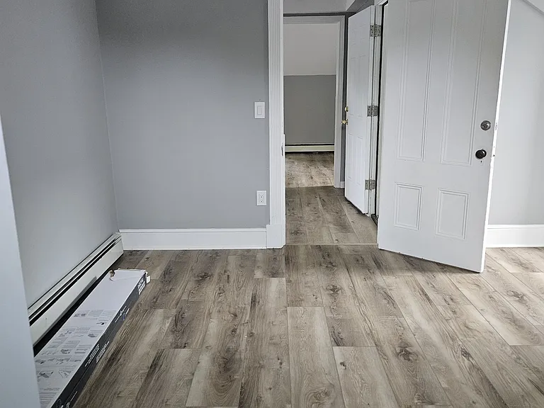 14 Hillside St #11 — Photo 11