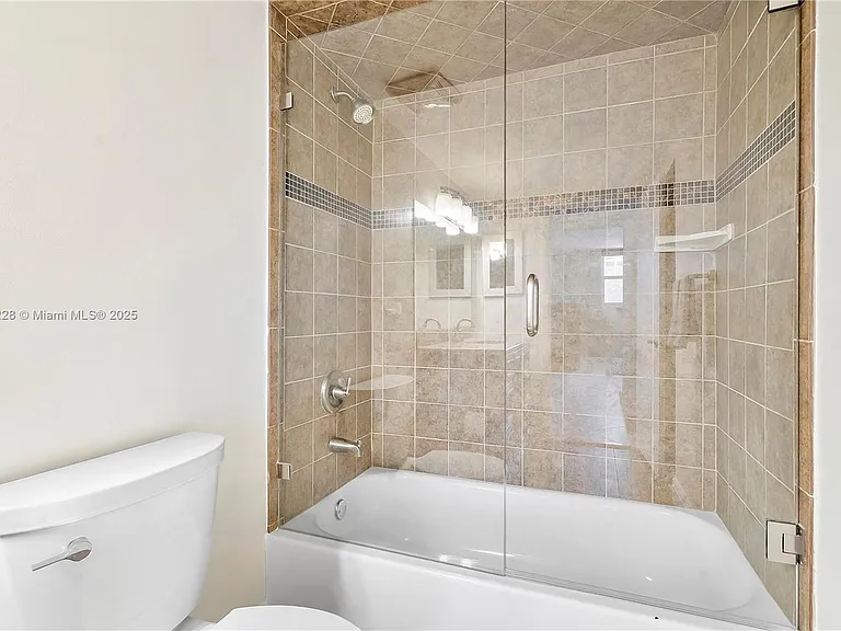 1401 S Ocean Dr #301 — Photo 14