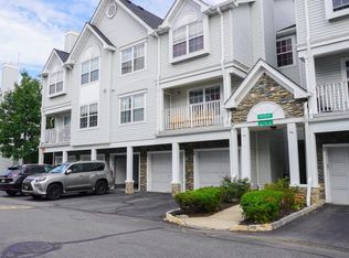 48 Prestwick Way, Edison, NJ 08820