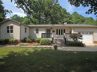 2981 Lake Shore Rd S, Denver, NC 28037