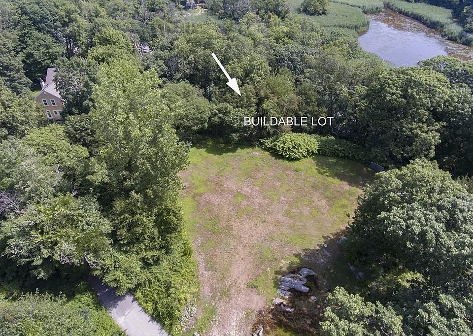 2nd image of 44 Atlantic Ave
