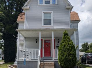 611 Stewart Ave, Grove City, PA