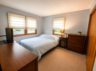 35 Dike Dr, Clinton, MA 01510