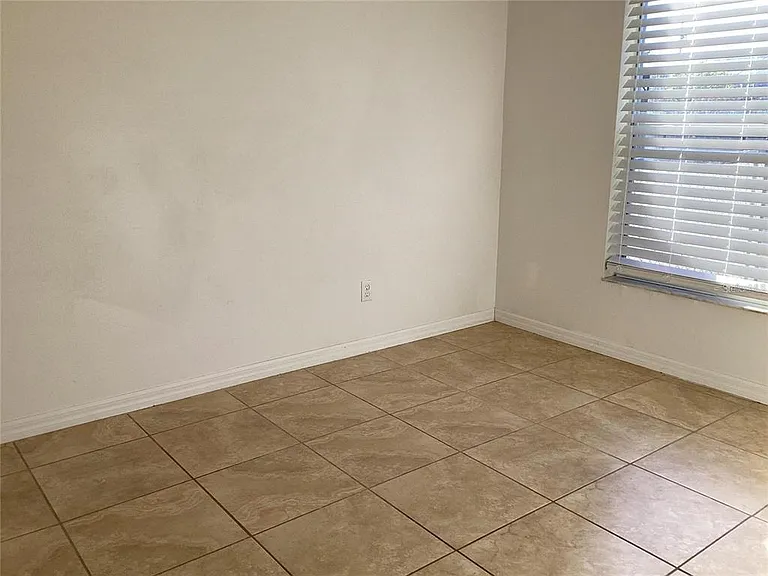 543 Cardinal Dr — Photo 23