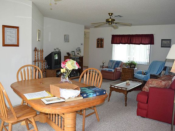 Living Room/Dining Room