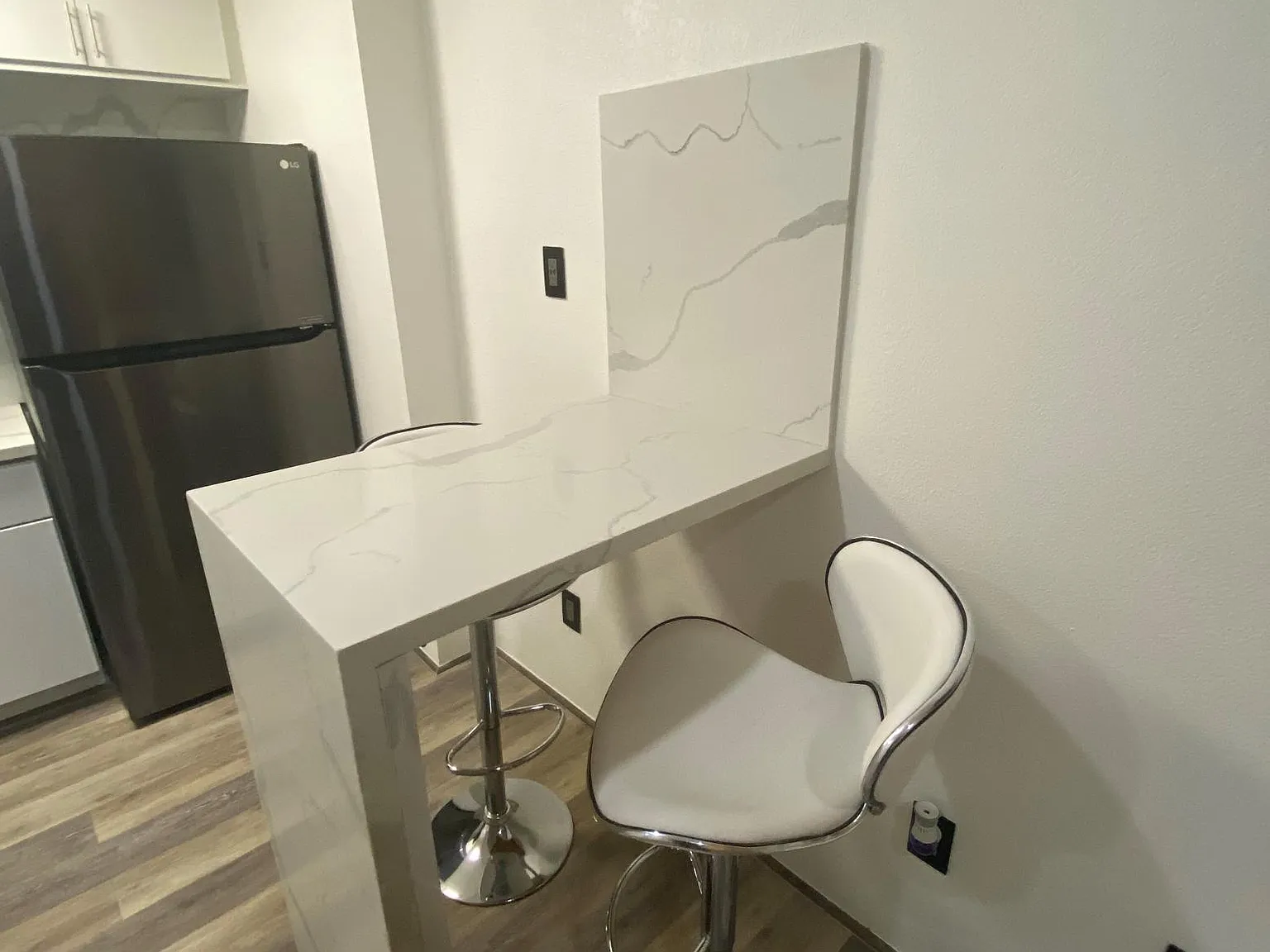 1 bed, 450 sqft, $1,695 — Photo 4