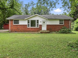 14 Fountainbleau Rd, Clarksville, TN 37042