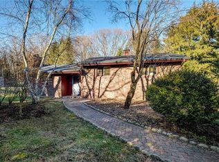 135 Perrymont Rd, Pittsburgh, PA 15237