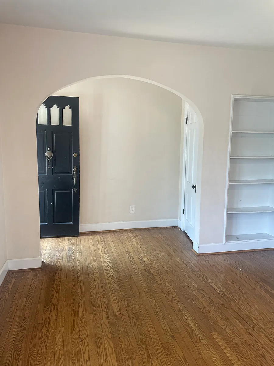 Building Photo - 7343 Lindell Blvd #1