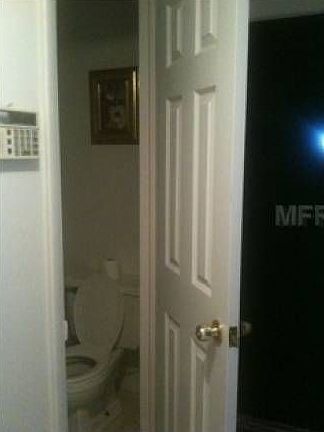 5th image of 1834 Amberly Ave #T-3