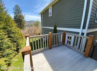 77 Larchmont Rd, Asheville, NC 28804