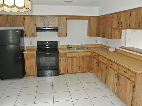 2nd image of 427 Jefferson Ave #427