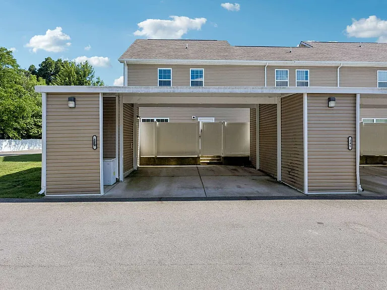 248 Rowlette Cir — Photo 27