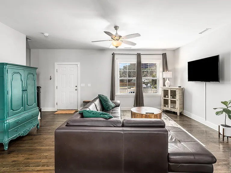 302 Reid Dr — Photo 6