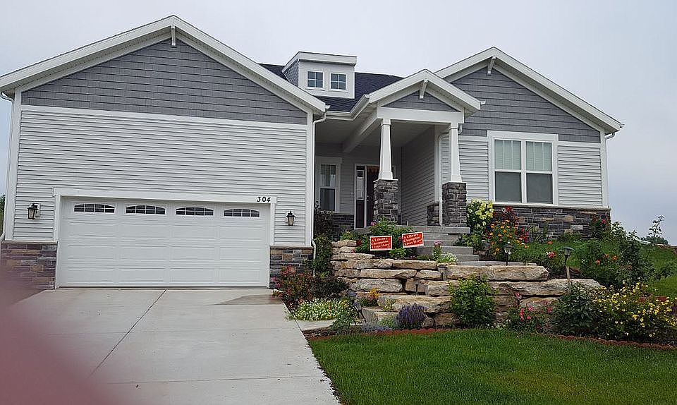 2nd image of 304 S Longfield Dr