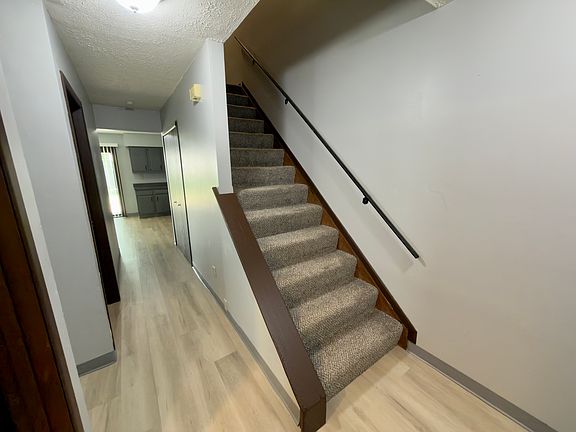 5th image of 2814 Forest Ln