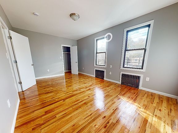 2nd image of 240 Gordon St Floor 2