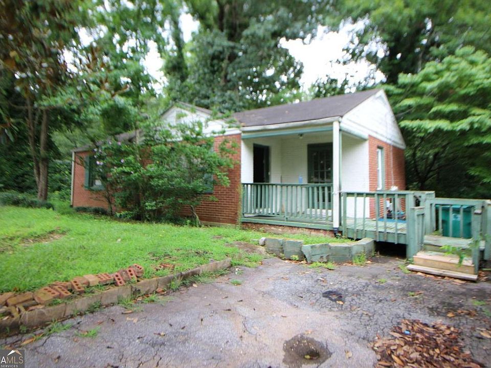1st image of 938 Church St SE