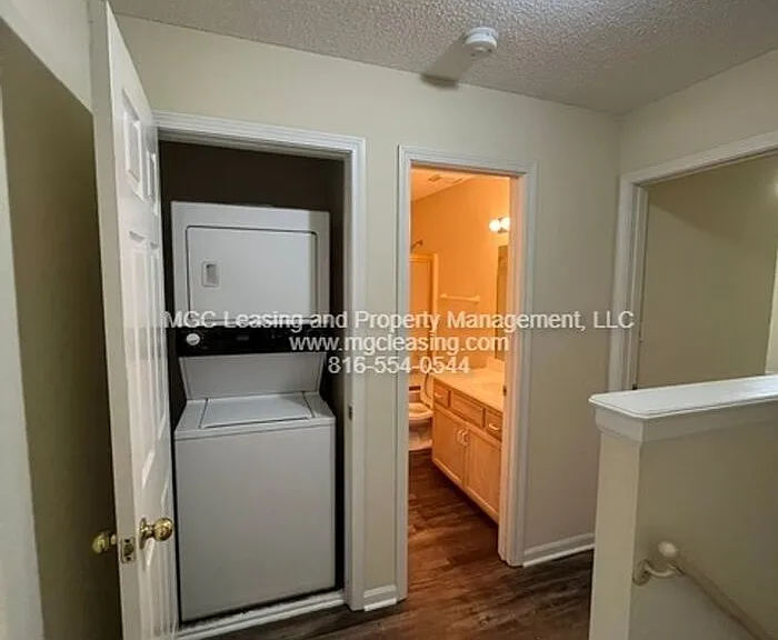 1845 NE Knollbrook St — Photo 8