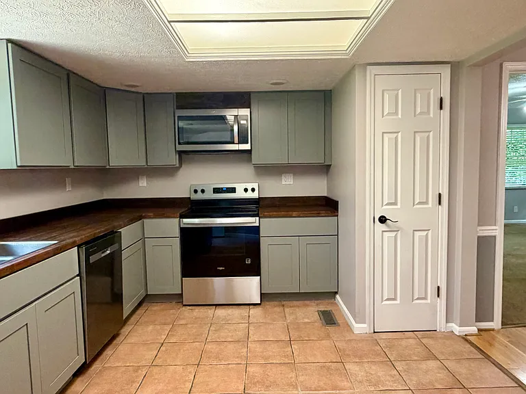 175 Highland Cir — Photo 11