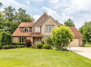 8525 Chateau Dr NW, Pickerington, OH 43147
