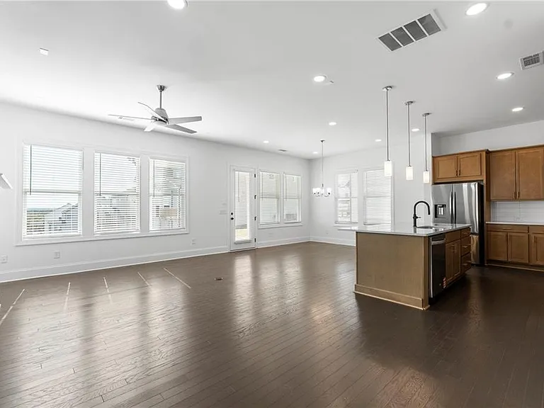 1042 Winding Branch Dr — Photo 14