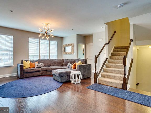 5th image of 15632 Sunningdale Pl