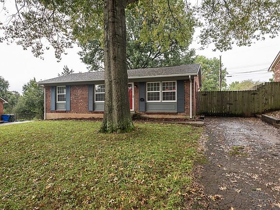 3rd image of 362 King Arthur Ct