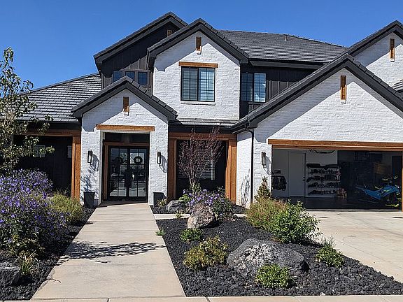 2nd image of 2946 S Farmland Dr