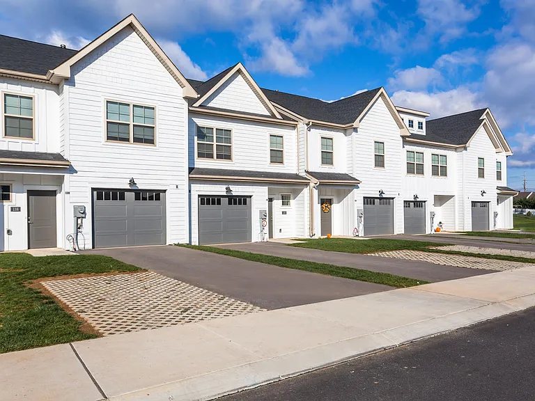Progress Village Townhomes — Photo 24