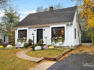 218 Walker Ave, Clarendon Hills, IL 60514