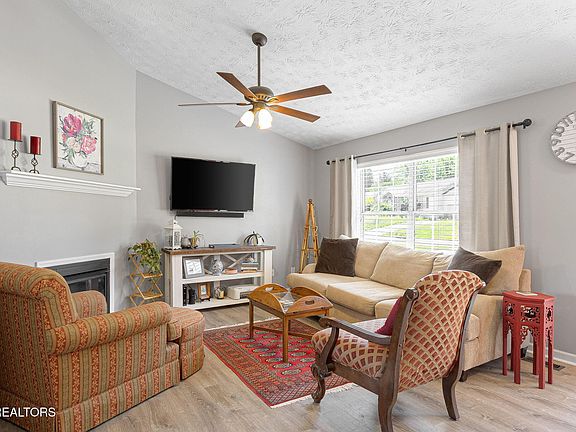 5th image of 6055 Warrenpark Ln