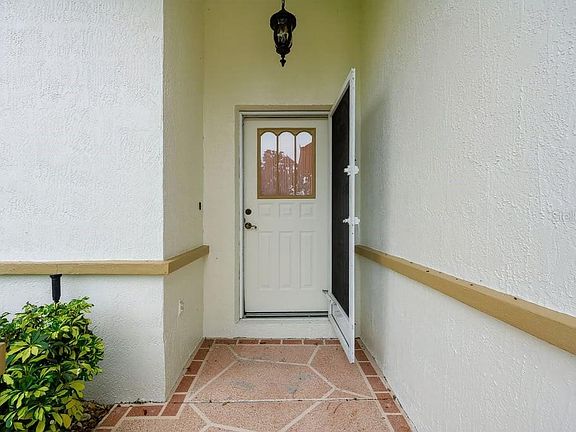 5th image of 4477 GASTON STREET