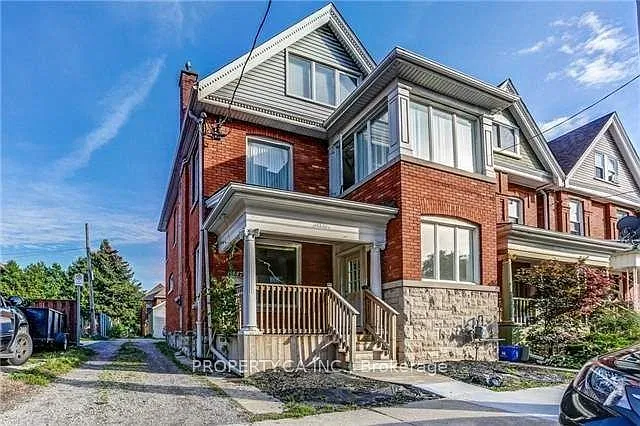 2 bed, $1,900 — Photo 1