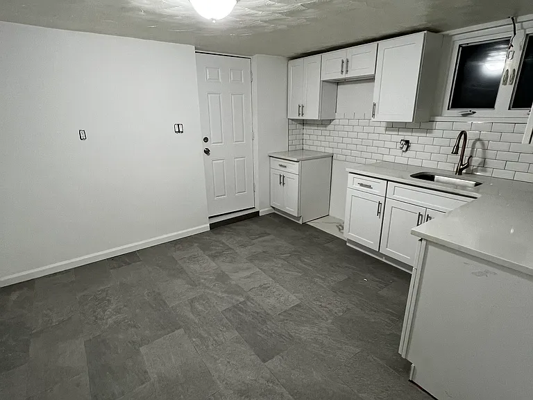 22 Jewett St #1 — Photo 4