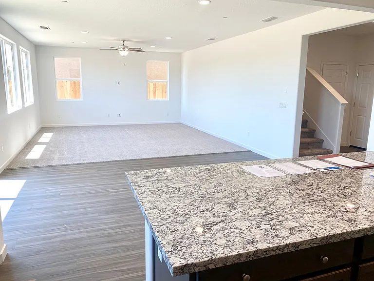 6689 E Cambridge Ave — Photo 10