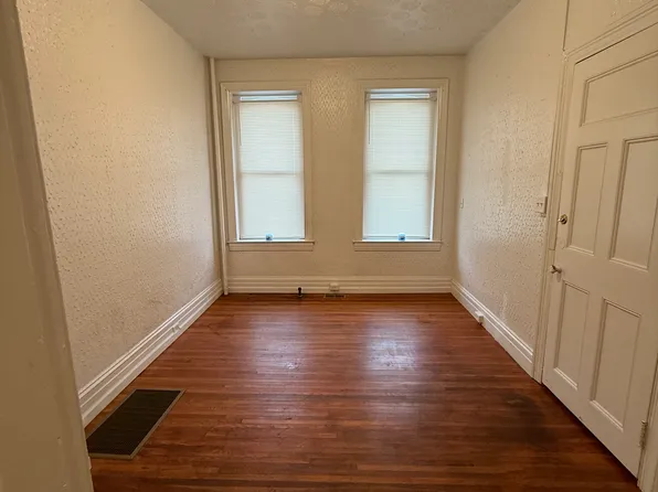 338 W Philadelphia St APT 1, York, PA 17401