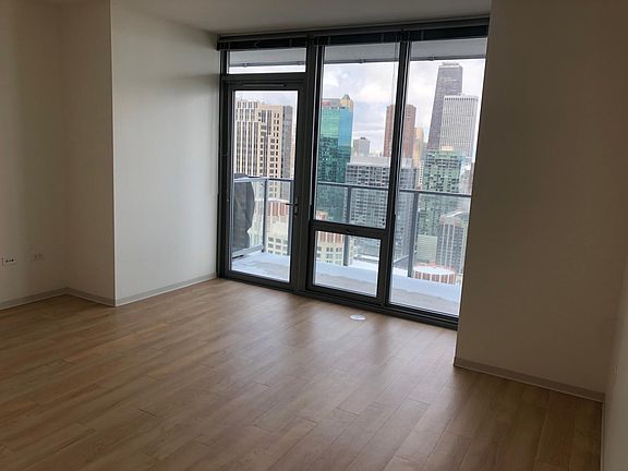 3rd image of 344 E Wacker Dr #4002