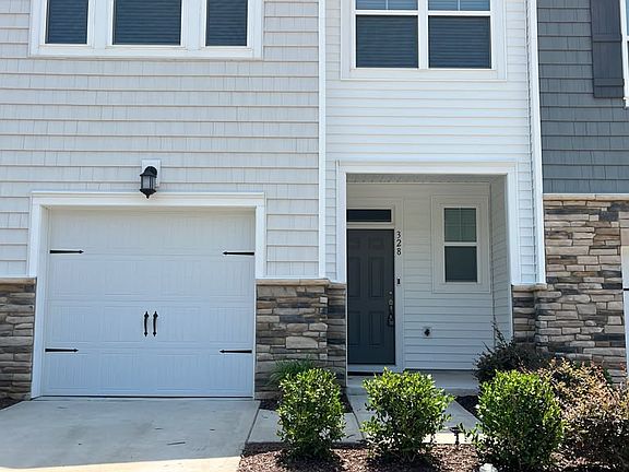 4th image of 328 Hazy Hills Ln