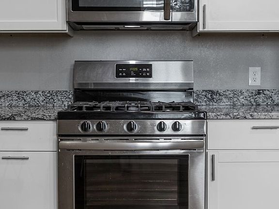 5th image of 2714 E 15th St