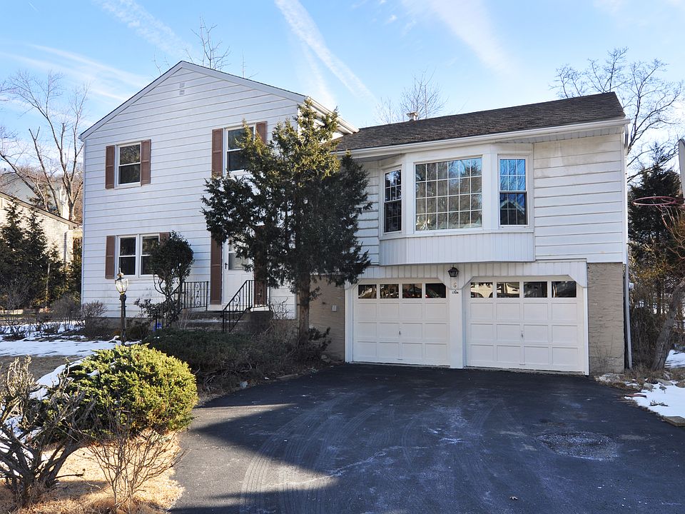 1st image of 6 Willow Ln