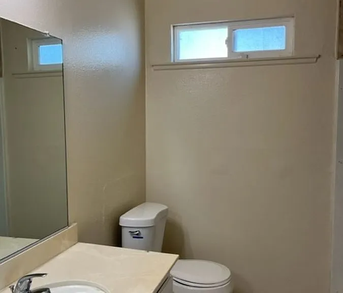 429 E Avenue J7 — Photo 11