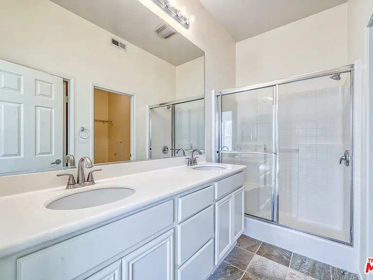1133 Jewett Dr — Photo 23