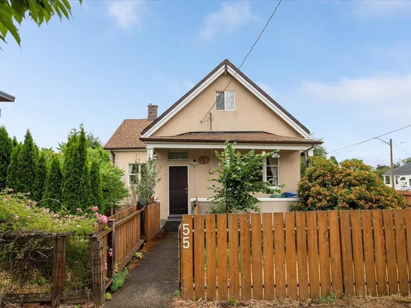 55 Haliburton St, Nanaimo, BC V9R 4V6