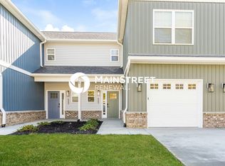 2924 Paddle Wheel Dr, Jeffersonville, IN 47130