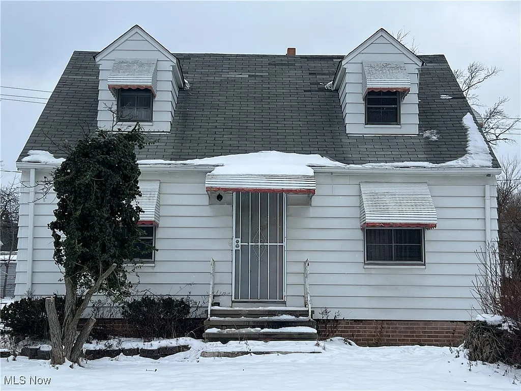 20821 Franklin Rd photo 1